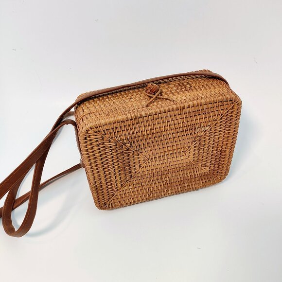 Zara Handbags - Zara Women's Rattan Wicker Square Crossbody Purse NWOT